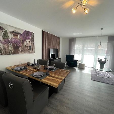 Exklusive Wohnung Zentral Mit Grossem Balkon Losheim Extérieur photo