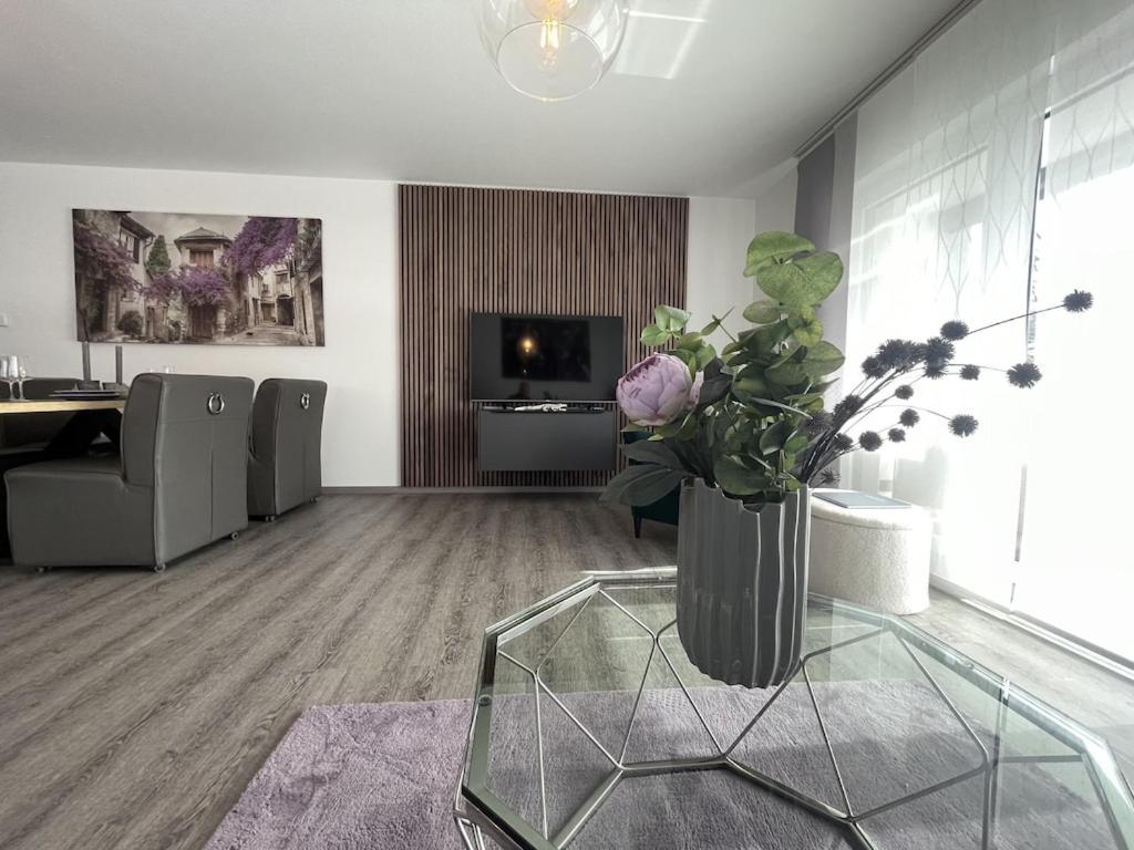 Exklusive Wohnung Zentral Mit Grossem Balkon Losheim Extérieur photo