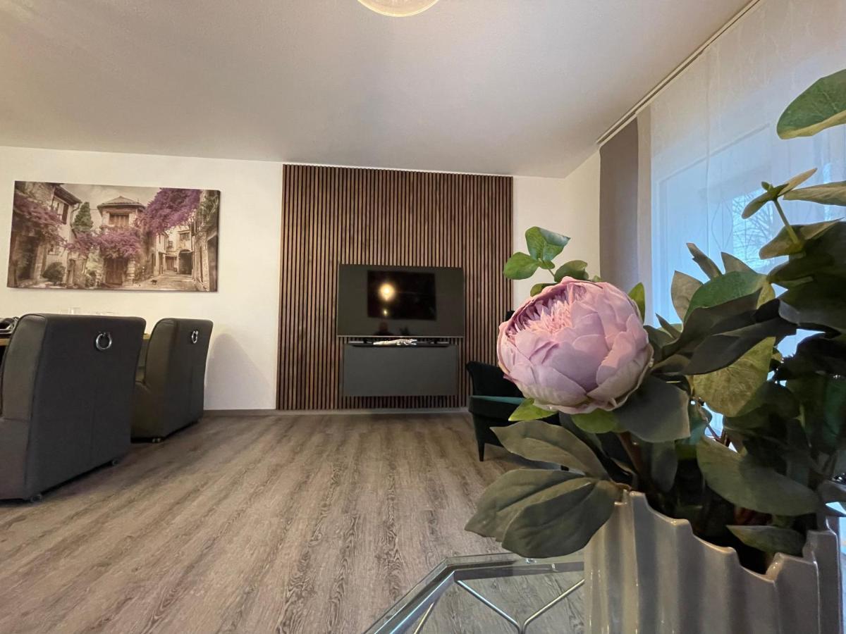 Exklusive Wohnung Zentral Mit Grossem Balkon Losheim Extérieur photo
