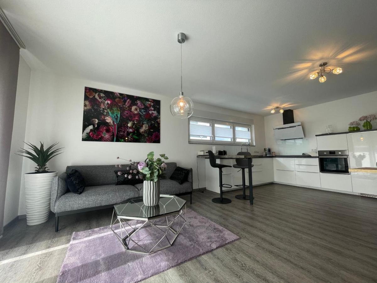 Exklusive Wohnung Zentral Mit Grossem Balkon Losheim Extérieur photo